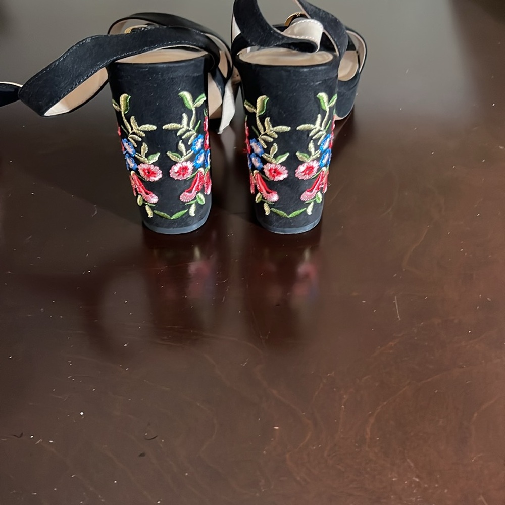 Sophie 17 Black Sandal Heels with Beautiful Embroidery Size 11